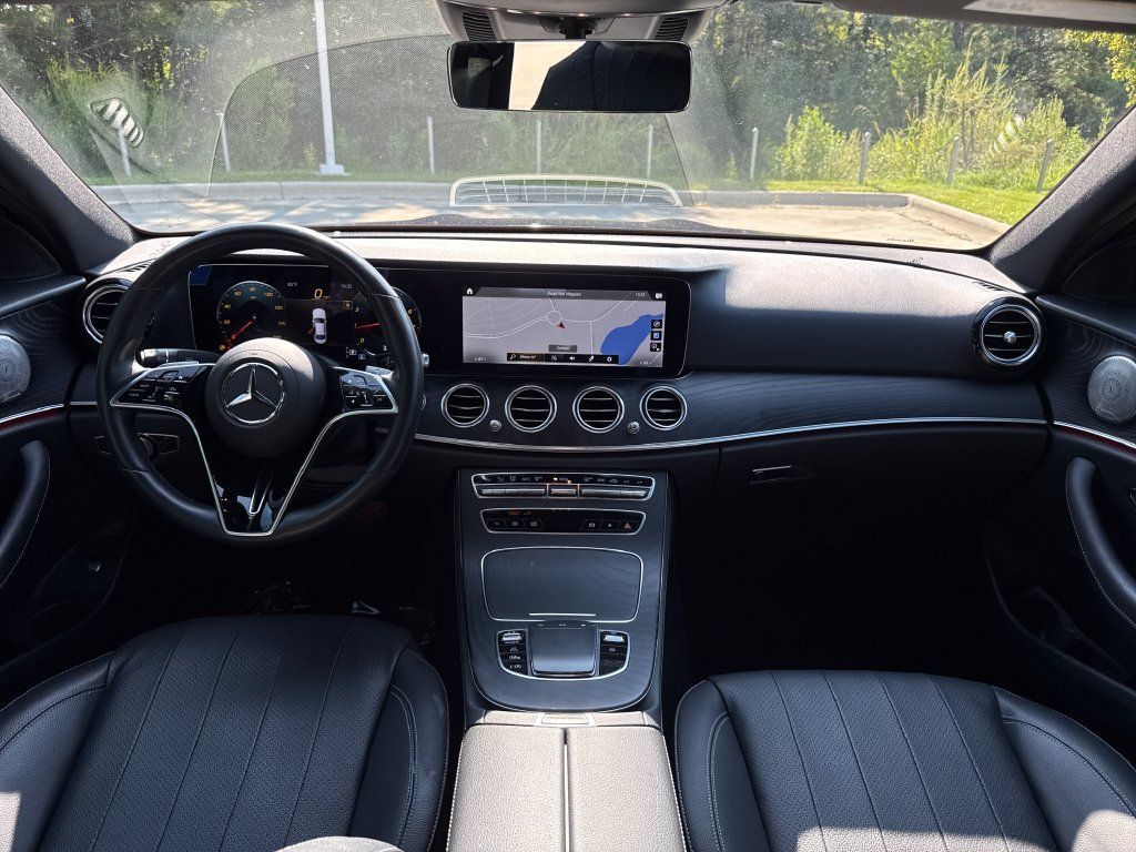Used 2022 Mercedes-Benz E 350 Sedan image 16