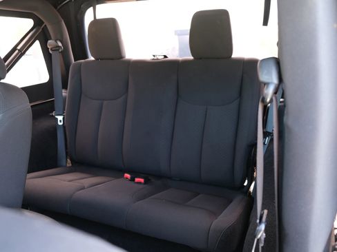Used 2015 Jeep Wrangler Sport AWD/4WD image 12