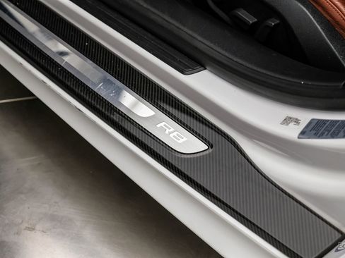 Used 2010 Audi R8 V10 image 48