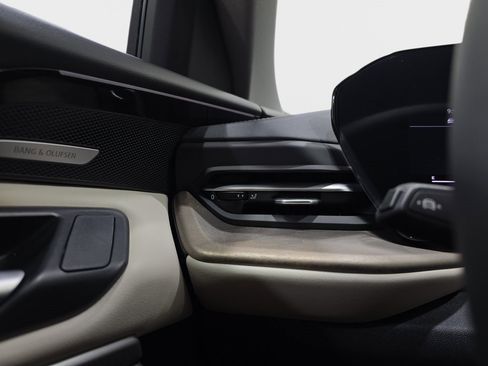 New 2025 Audi Q5 Prestige image 25