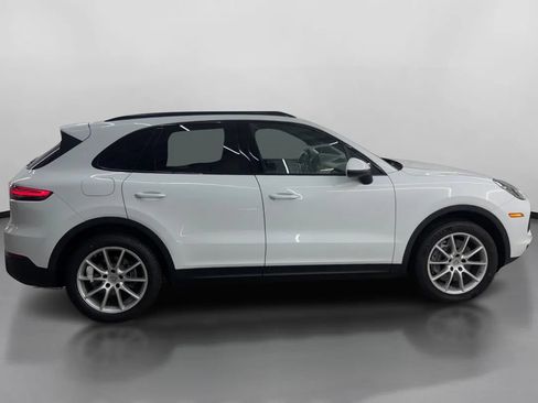 Used 2021 Porsche Cayenne AWD/4WD image 11