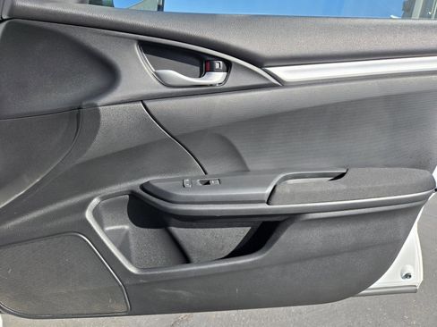 Used 2020 Honda Civic LX image 29