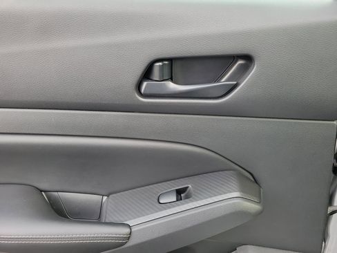 Used 2024 Nissan Altima 2.5 SV image 12