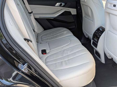 Used 2019 BMW X5 xDrive40i w/ Executive Package AWD/4WD image 22