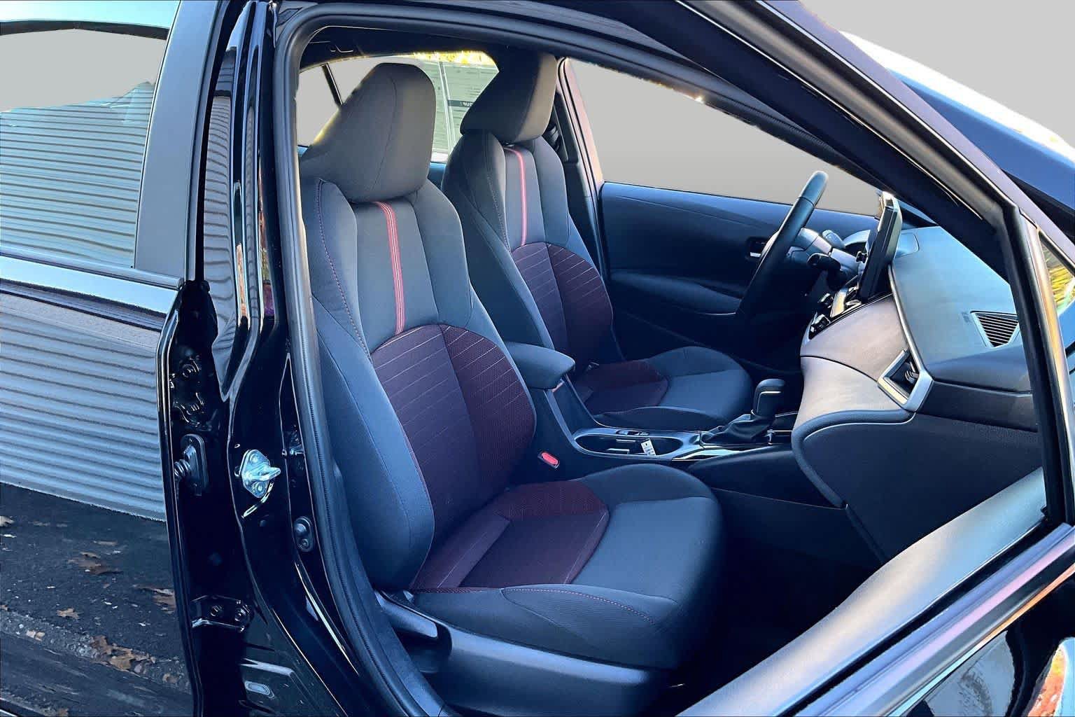 Certified 2026 Toyota Corolla SE FWD image 7
