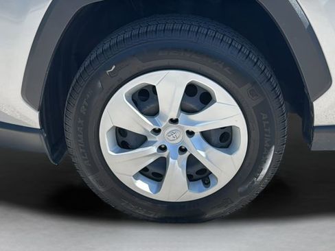 Used 2019 Toyota RAV4 LE w/ Carpet Mat Package image 9