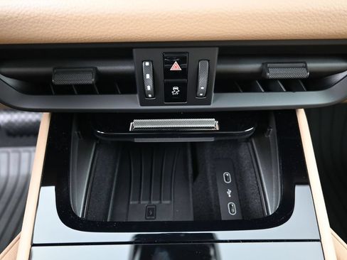 Certified 2026 Porsche Cayenne AWD/4WD image 23