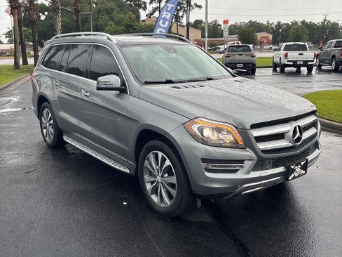 Used 2015 Mercedes-Benz GL 450 4MATIC image 2