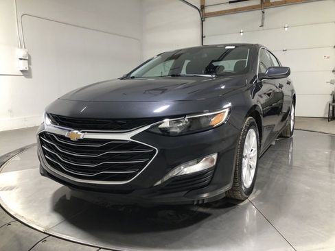 Used 2023 Chevrolet Malibu LT image 3