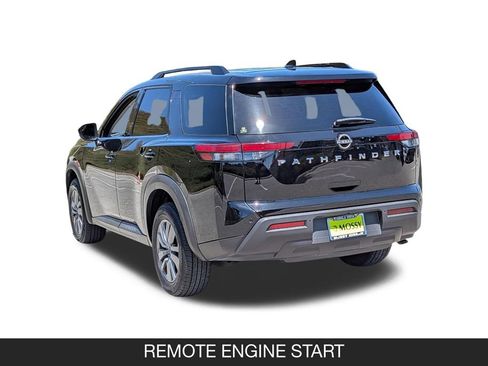 Used 2025 Nissan Pathfinder SV FWD image 7