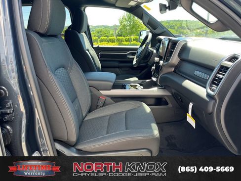 New 2026 RAM 1500 Big Horn AWD/4WD image 25