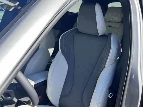 Used 2026 BMW X1 xDrive28i w/ Technology Package image 25