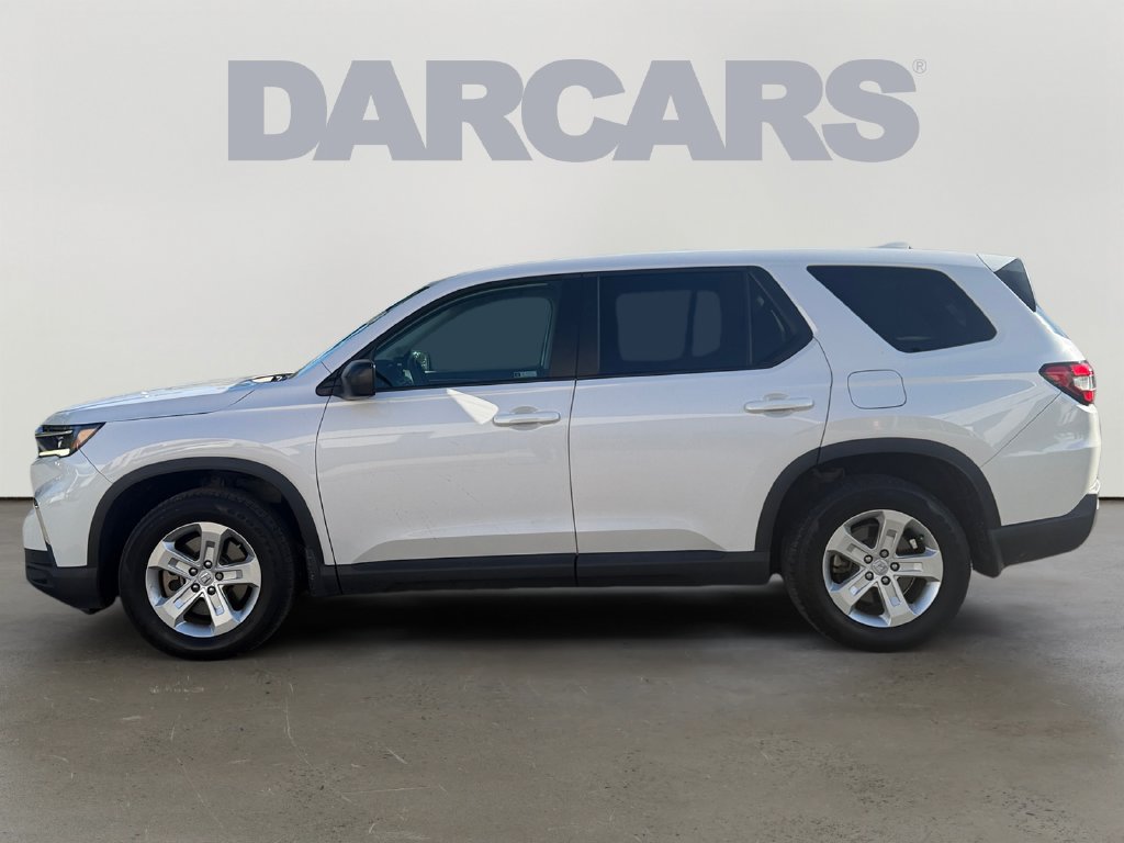 Used 2023 Honda Pilot LX image 4