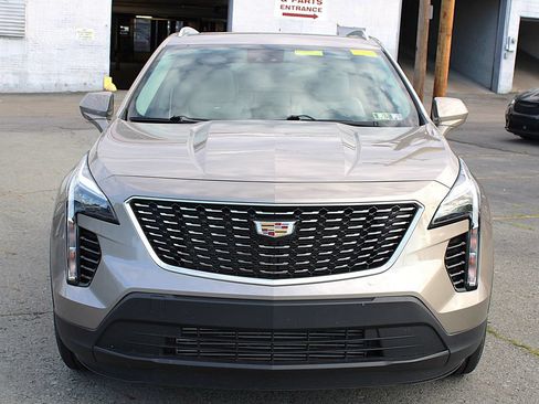Used 2022 Cadillac XT4 Luxury w/ Cold Weather Package AWD/4WD image 10