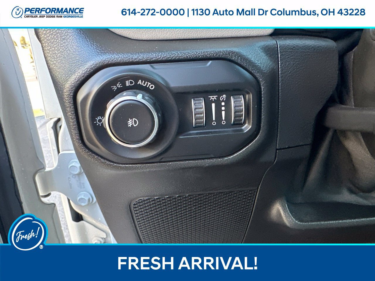 Used 2021 Jeep Wrangler Unlimited Sahara AWD/4WD image 16