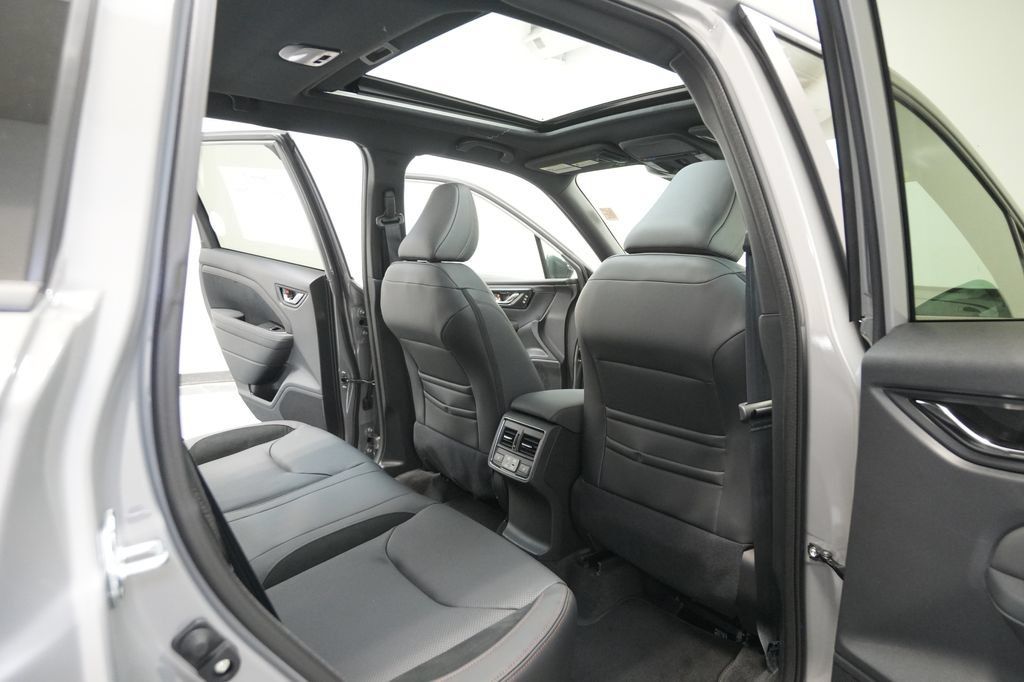 Used 2026 Subaru Forester Touring AWD/4WD image 34