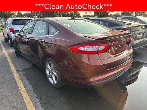 Used 2016 Ford Fusion SE FWD image 4