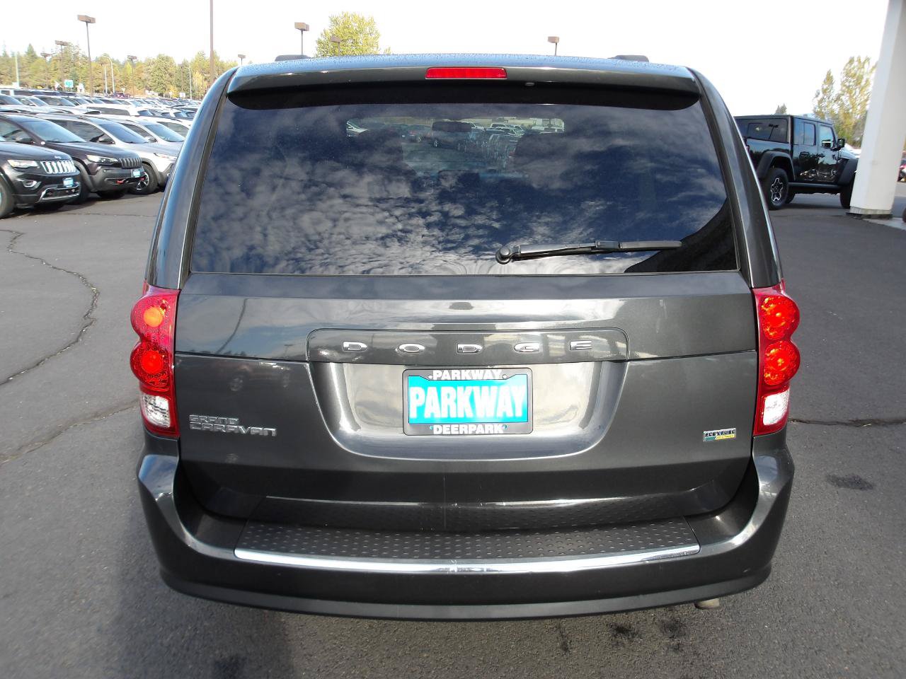 Used 2012 Dodge Grand Caravan SXT FWD image 4