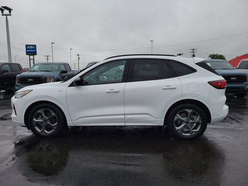 Used 2023 Ford Escape ST-Line w/ Tech Pack #1 FWD image 7