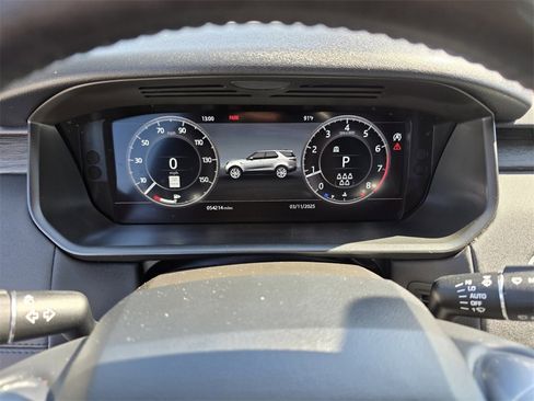 Used 2020 Land Rover Discovery HSE image 30