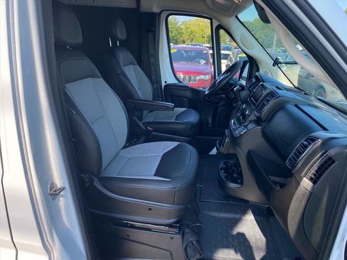 Used 2026 RAM ProMaster 2500 w/ Convenience Group FWD image 24