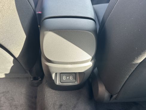 New 2026 Hyundai Elantra Sport FWD image 15