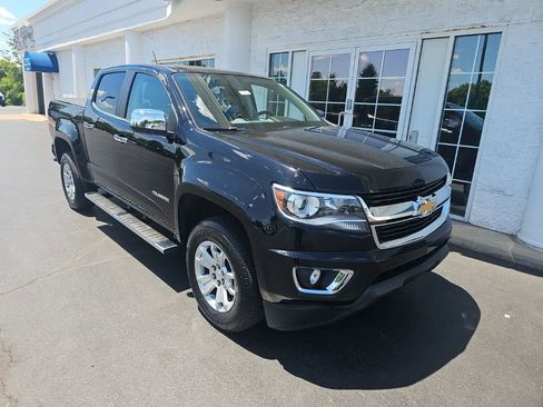 Used 2015 Chevrolet Colorado LT w/ Luxury Package RWD image 2
