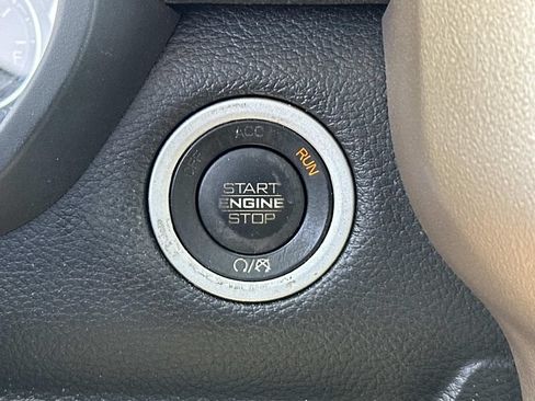 Used 2022 RAM 1500 Laramie AWD/4WD image 25