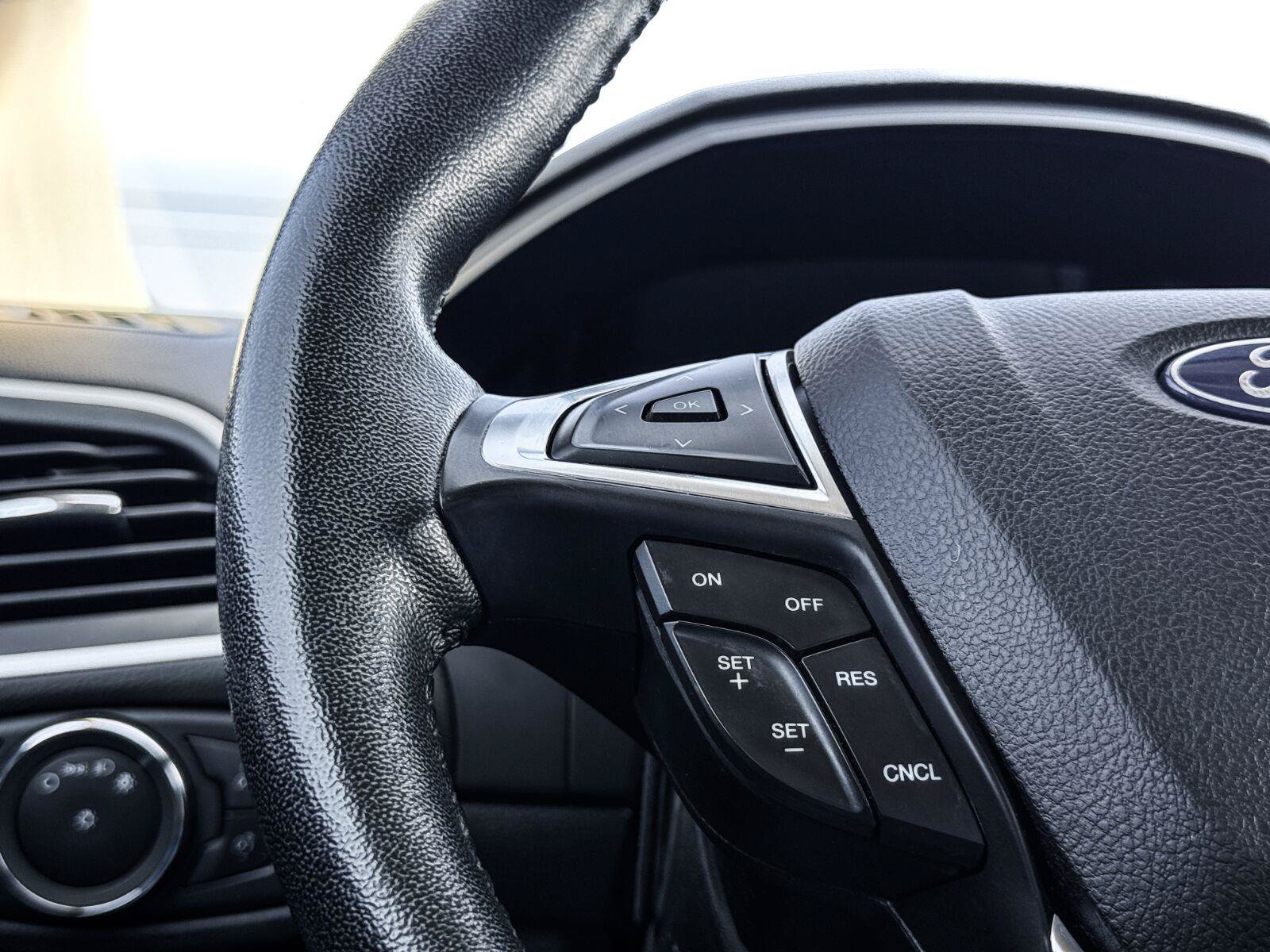 Used 2022 Ford Edge SEL w/ Convenience Package AWD/4WD image 17