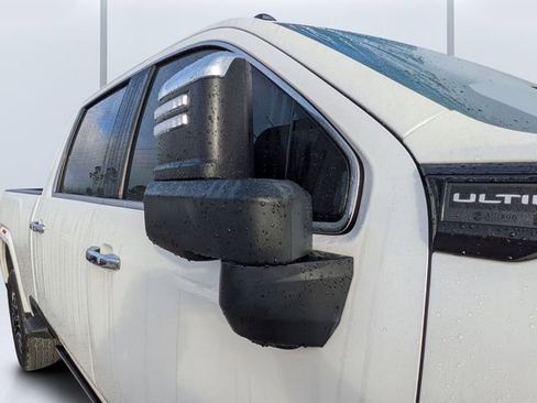 Used 2024 GMC Sierra 3500 Denali Ultimate image 11