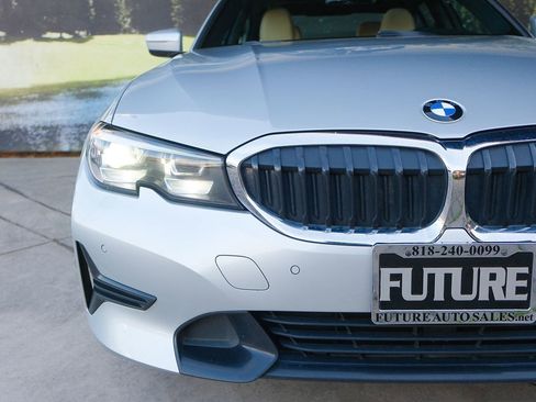 Used 2019 BMW 330i Sedan w/ Driving Assistance Package image 46