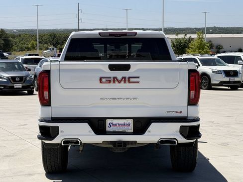 Used 2021 GMC Sierra 1500 AT4 w/ AT4 Value Package AWD/4WD image 5