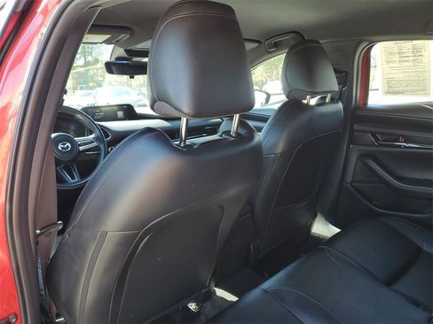 Used 2019 MAZDA MAZDA3 Hatchback w/ Preferred Package image 13