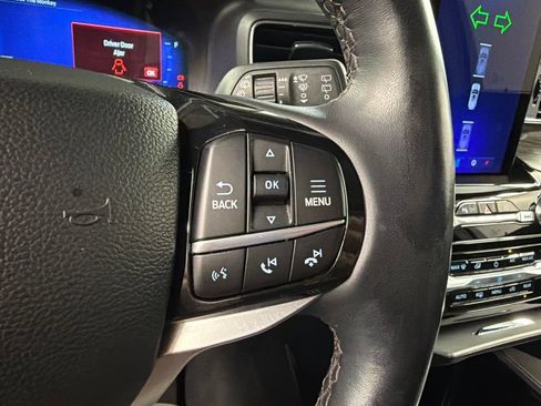 Certified 2023 Ford Explorer Platinum w/ Technology Package AWD/4WD image 19