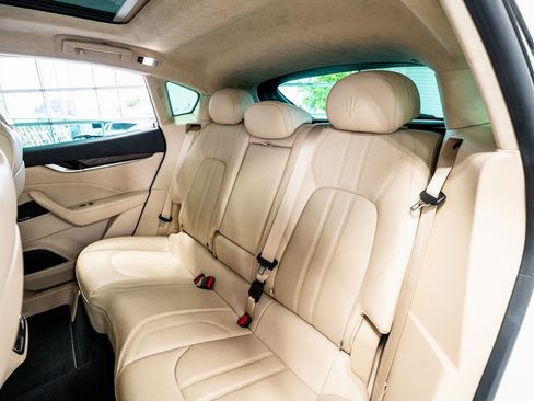 Used 2022 Maserati Levante Modena image 55