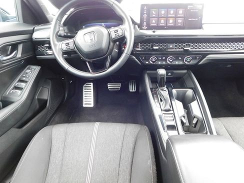 Used 2025 Honda Accord Sport image 17