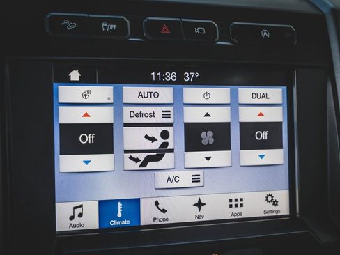 Used 2018 Ford F150 Raptor w/ Equipment Group 802A Luxury image 18