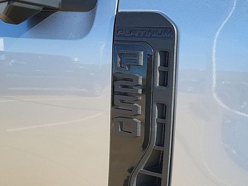 Used 2024 Ford F250 Platinum image 33
