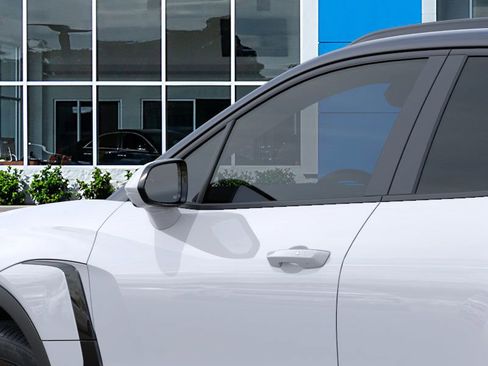 New 2026 Chevrolet Blazer EV LT image 12