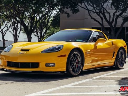 Used 2008 Chevrolet Corvette Z06 w/ Preferred Equipment Group RWD image 5