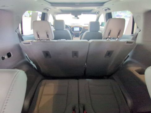 Used 2019 GMC Acadia SLT FWD image 31
