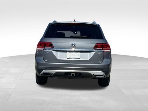 Used 2019 Volkswagen Atlas SE w/ Towing Package FWD image 4