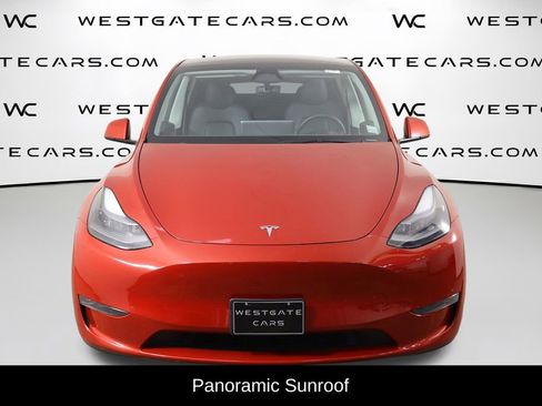 Used 2023 Tesla Model Y Long Range AWD/4WD image 2