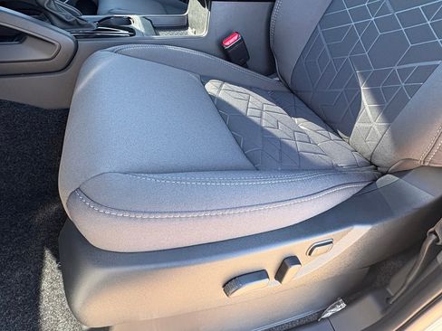 New 2026 Nissan Frontier SV w/ Tow Package image 19