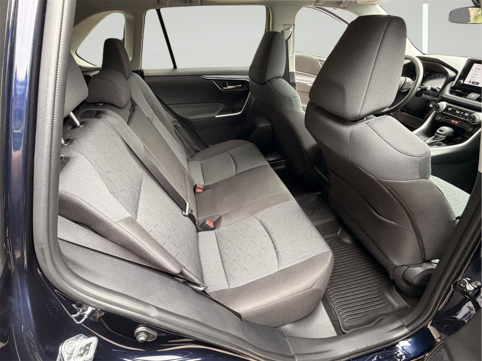 Used 2025 Toyota RAV4 XLE w/ Convenience Package FWD image 62