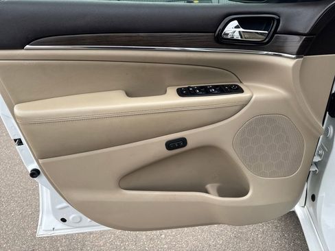 Used 2021 Jeep Grand Cherokee Overland image 10