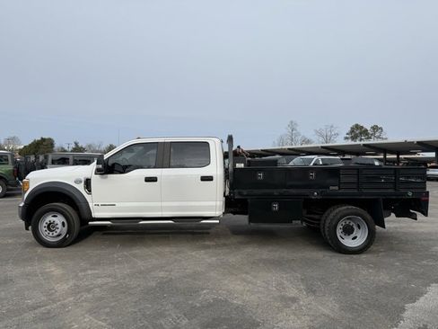 Used 2017 Ford F450 XL w/ Power Equipment Group image 2