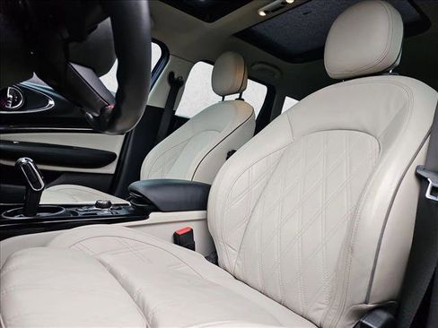 Used 2020 MINI Cooper Clubman S w/ Signature Upholstery Package image 13