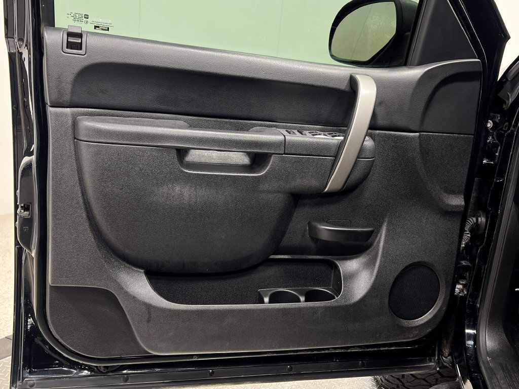 Used 2013 Chevrolet Silverado 1500 LT w/ All-Star Edition RWD image 13
