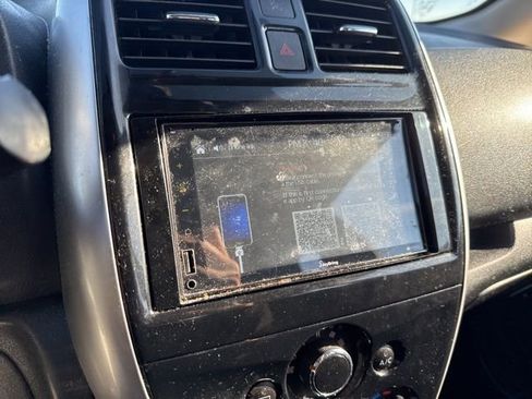 Used 2015 Nissan Versa Note SV image 21